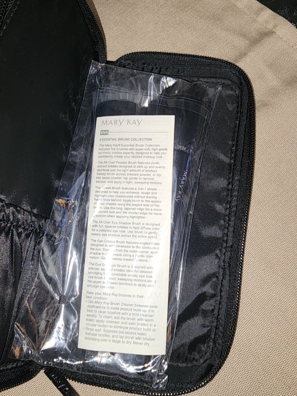 Mary Kay® Essential Brush Collection - NWT - Picture 2 of 5